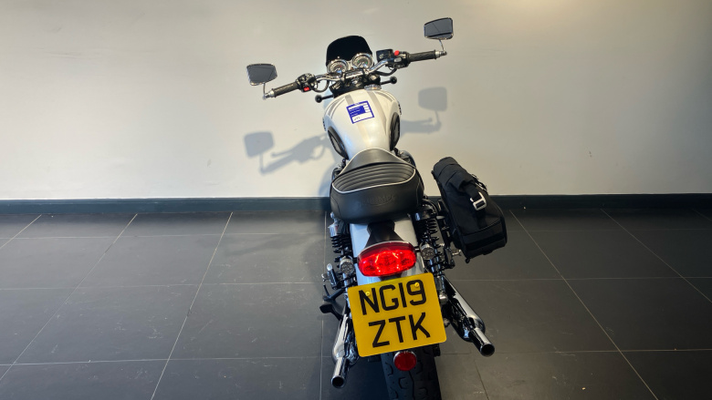 Triumph Bonneville T120 Diamond